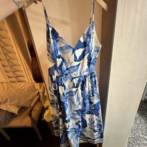 H&M Blue and White Floral Spaghetti Strap Sundress